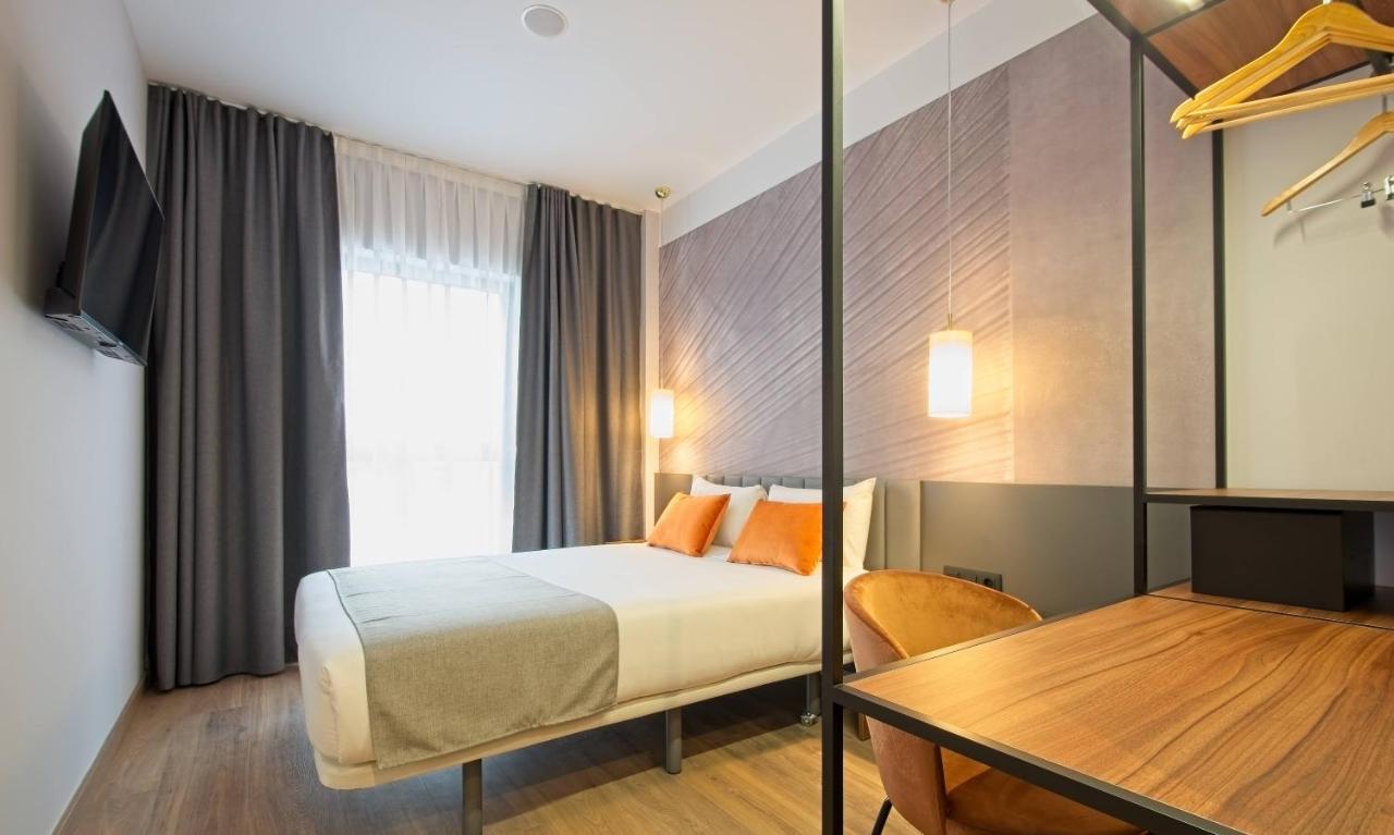 Dwo Yuste Alcala Hotel Madrid Exterior foto
