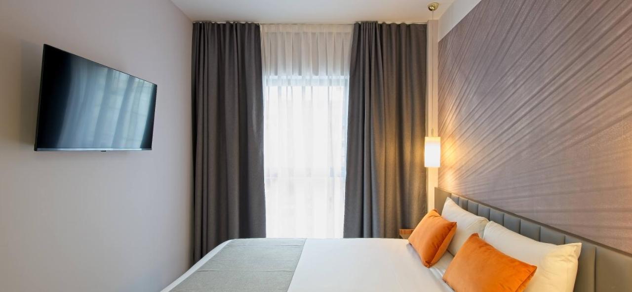 Dwo Yuste Alcala Hotel Madrid Exterior foto